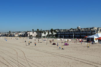 Hermosa Beach Activities California S Best Beaches Mobile Volleyball On Hermosa Beach Los Angeles County Ca